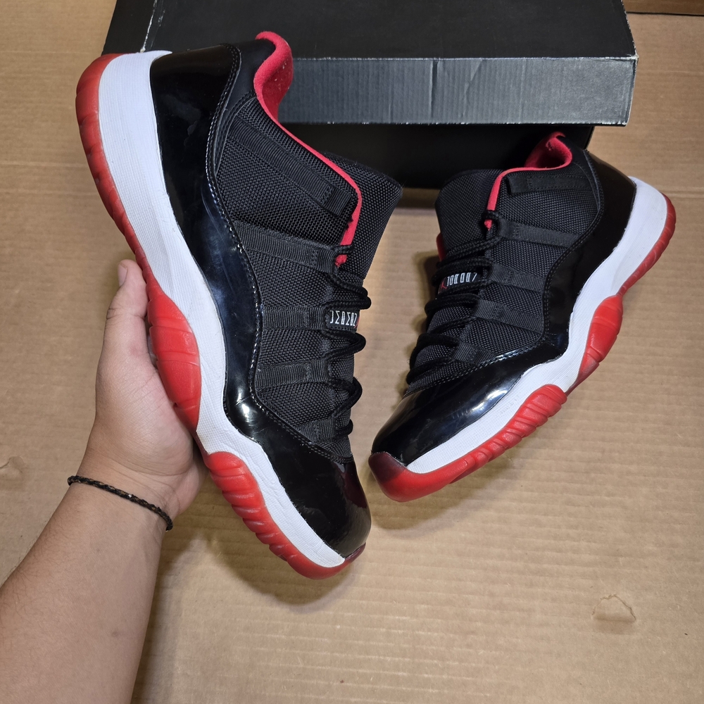 Jordan Athletic Shoes Black and Red